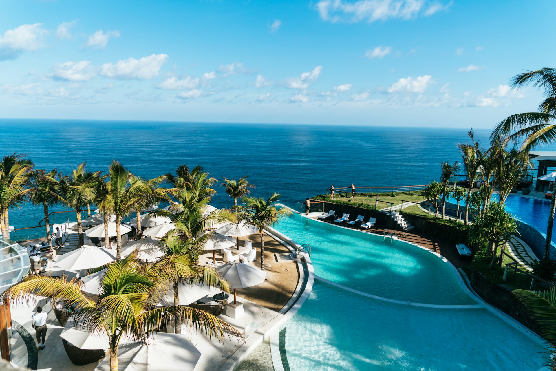 Villa hồ bơi riêng buổi hoàng hôn